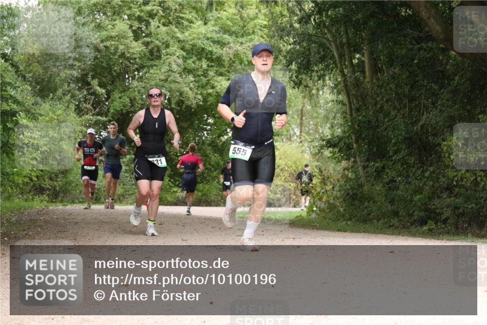 30.08.2026 - Elbe Triathlon Hamburg Antke Förster http://msf.ph/oto/10100196 30.08.2026 11:06:23 Laufen 31, 555 meine-sportfotos.de