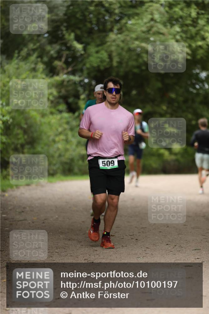 30.08.2026 - Elbe Triathlon Hamburg Antke Förster http://msf.ph/oto/10100197 30.08.2026 11:02:50 Laufen 509 meine-sportfotos.de