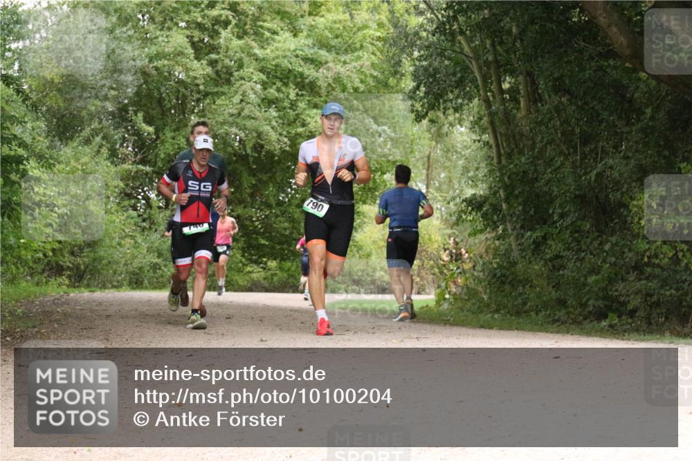 30.08.2026 - Elbe Triathlon Hamburg Antke Förster http://msf.ph/oto/10100204 30.08.2026 11:06:27 Laufen 790 meine-sportfotos.de
