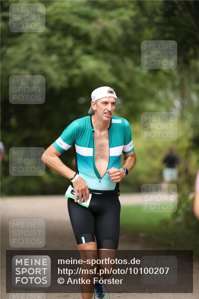30.08.2026 - Elbe Triathlon Hamburg Antke Förster http://msf.ph/oto/10100207 30.08.2026 11:02:54 Laufen  meine-sportfotos.de