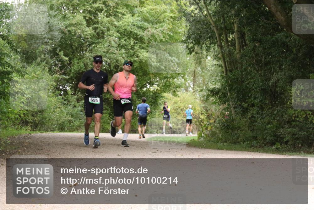 30.08.2026 - Elbe Triathlon Hamburg Antke Förster http://msf.ph/oto/10100214 30.08.2026 11:06:33 Laufen 655, 333 meine-sportfotos.de