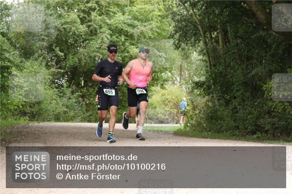 30.08.2026 - Elbe Triathlon Hamburg Antke Förster http://msf.ph/oto/10100216 30.08.2026 11:06:34 Laufen 655, 590 meine-sportfotos.de