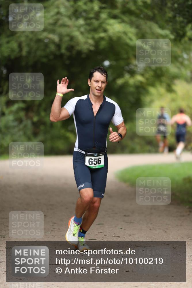 30.08.2026 - Elbe Triathlon Hamburg Antke Förster http://msf.ph/oto/10100219 30.08.2026 11:03:01 Laufen 656 meine-sportfotos.de