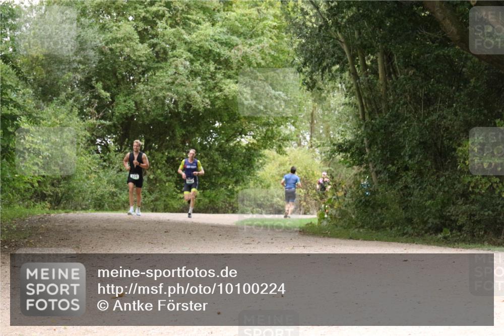 30.08.2026 - Elbe Triathlon Hamburg Antke Förster http://msf.ph/oto/10100224 30.08.2026 11:06:36 Laufen 24 meine-sportfotos.de