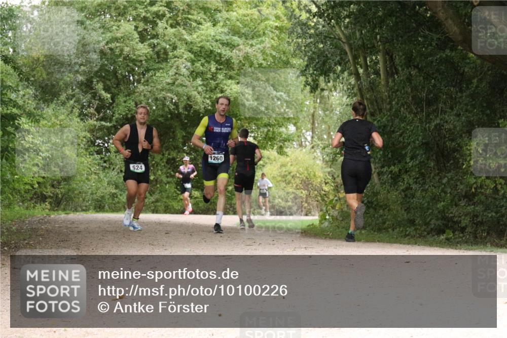 30.08.2026 - Elbe Triathlon Hamburg Antke Förster http://msf.ph/oto/10100226 30.08.2026 11:06:41 Laufen 524, 1260 meine-sportfotos.de