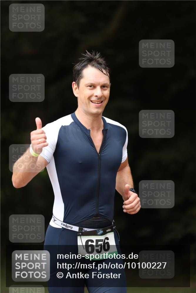 30.08.2026 - Elbe Triathlon Hamburg Antke Förster http://msf.ph/oto/10100227 30.08.2026 11:03:03 Laufen 656 meine-sportfotos.de