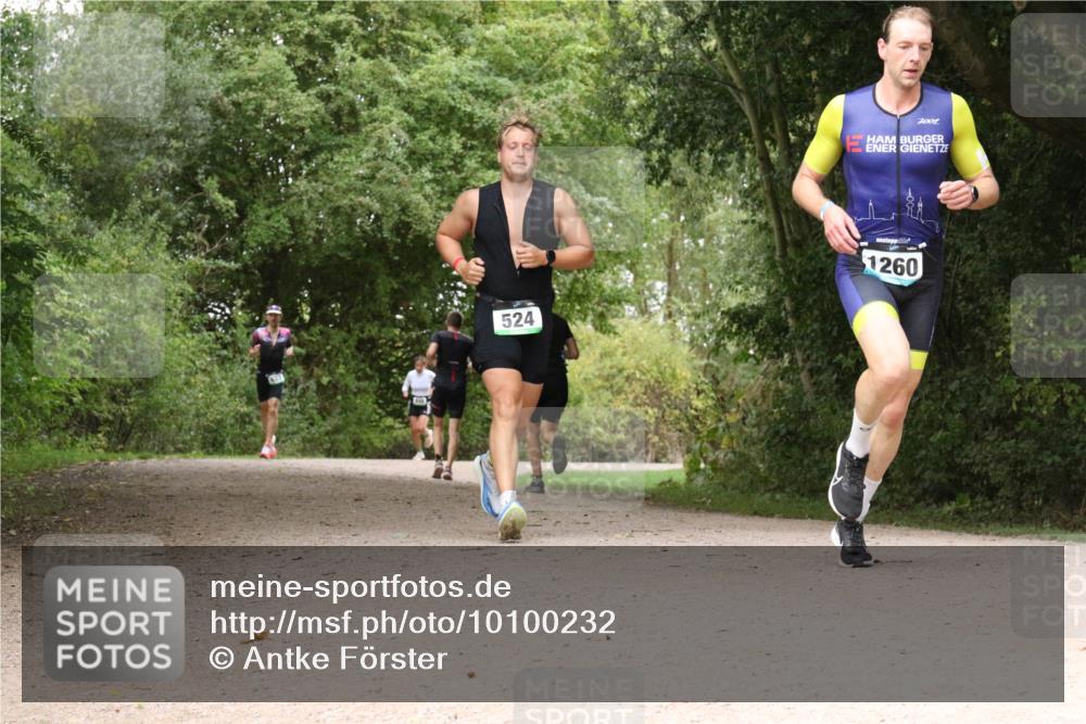 30.08.2026 - Elbe Triathlon Hamburg Antke Förster http://msf.ph/oto/10100232 30.08.2026 11:06:44 Laufen 524, 1260 meine-sportfotos.de