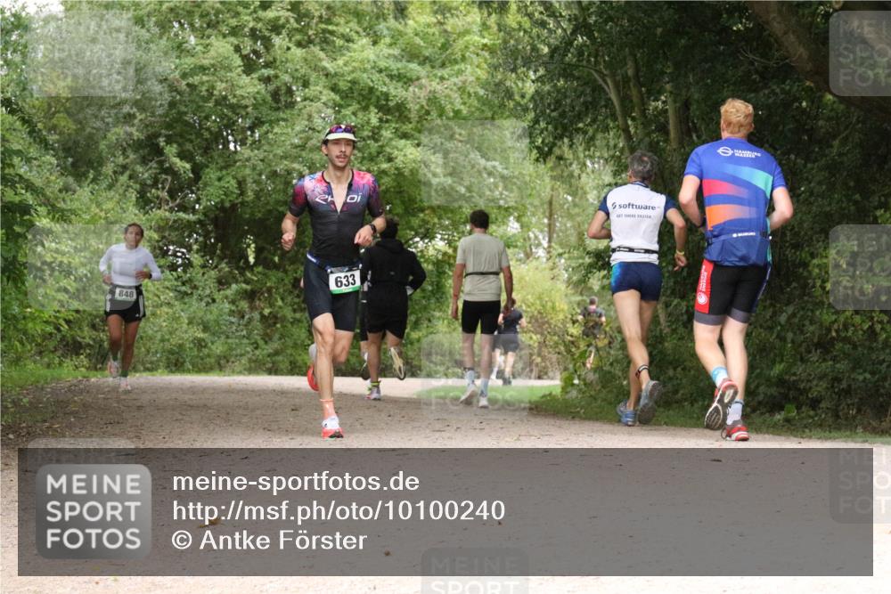 30.08.2026 - Elbe Triathlon Hamburg Antke Förster http://msf.ph/oto/10100240 30.08.2026 11:06:51 Laufen 848, 633 meine-sportfotos.de
