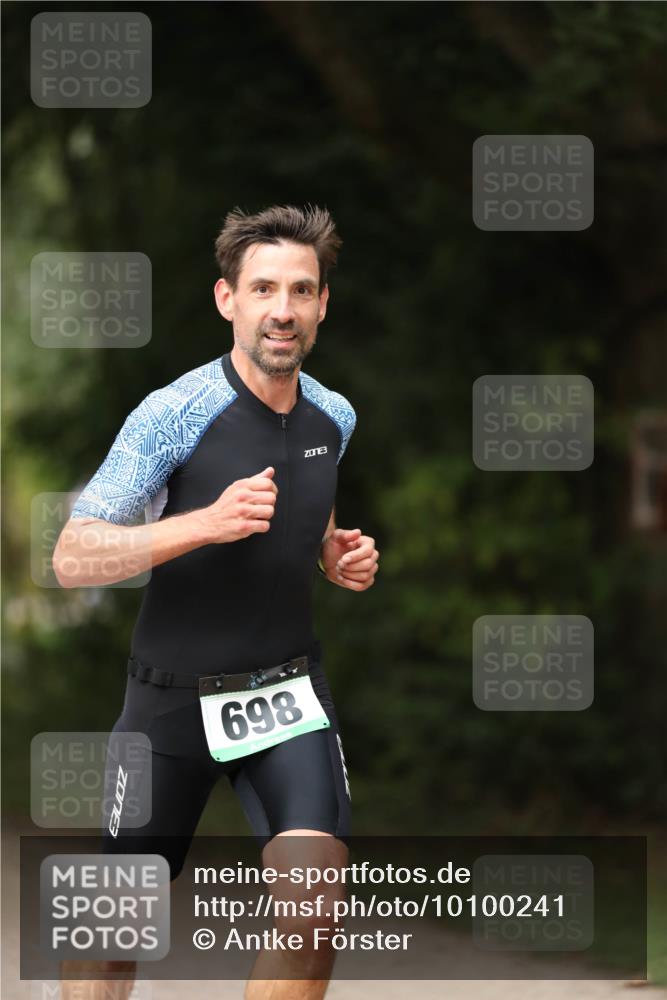 30.08.2026 - Elbe Triathlon Hamburg Antke Förster http://msf.ph/oto/10100241 30.08.2026 11:03:14 Laufen 3, 3, 698 meine-sportfotos.de