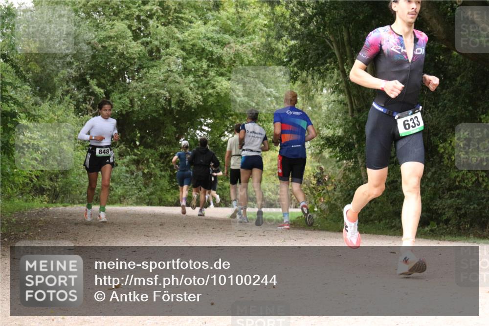 30.08.2026 - Elbe Triathlon Hamburg Antke Förster http://msf.ph/oto/10100244 30.08.2026 11:06:53 Laufen 848, 5, 633 meine-sportfotos.de
