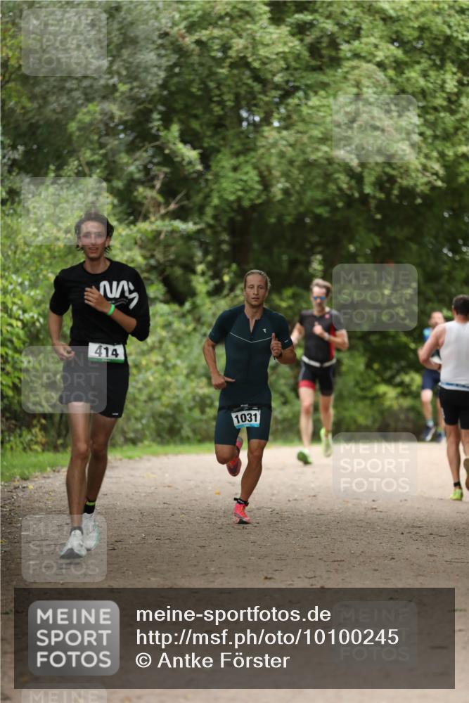 30.08.2026 - Elbe Triathlon Hamburg Antke Förster http://msf.ph/oto/10100245 30.08.2026 11:03:17 Laufen 414, 1031 meine-sportfotos.de