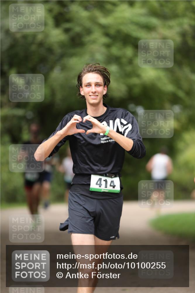 30.08.2026 - Elbe Triathlon Hamburg Antke Förster http://msf.ph/oto/10100255 30.08.2026 11:03:20 Laufen 414 meine-sportfotos.de