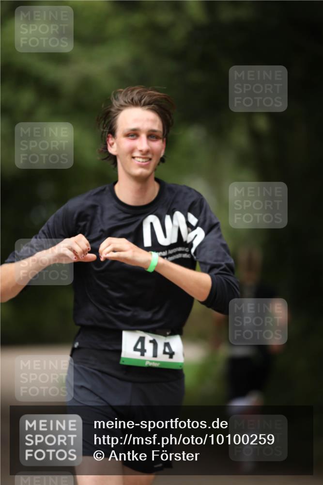 30.08.2026 - Elbe Triathlon Hamburg Antke Förster http://msf.ph/oto/10100259 30.08.2026 11:03:21 Laufen 414 meine-sportfotos.de