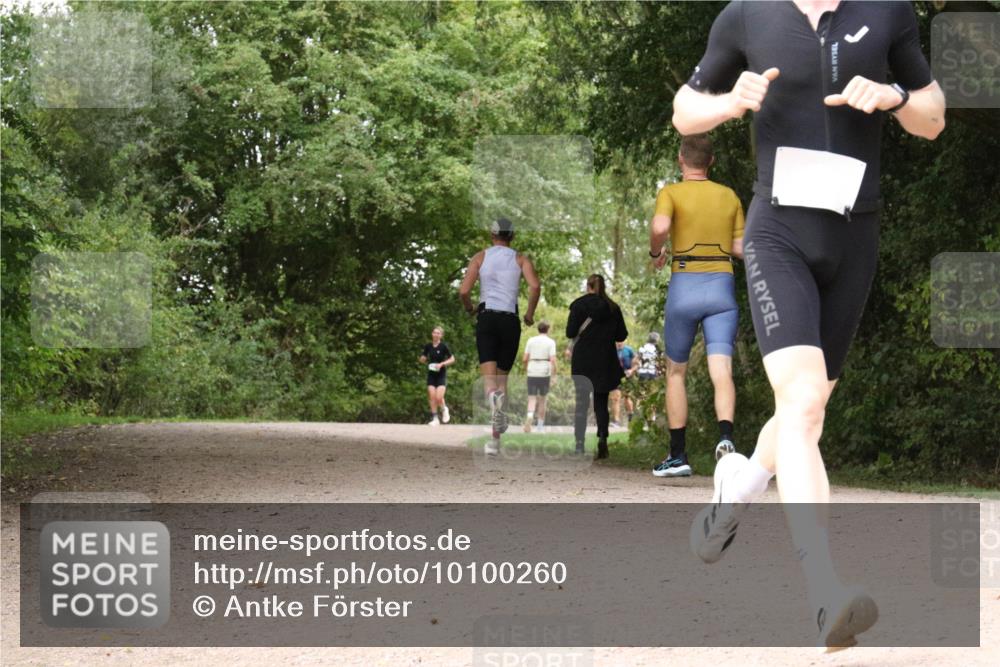 30.08.2026 - Elbe Triathlon Hamburg Antke Förster http://msf.ph/oto/10100260 30.08.2026 11:07:04 Laufen  meine-sportfotos.de