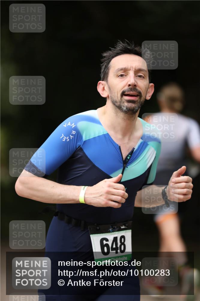 30.08.2026 - Elbe Triathlon Hamburg Antke Förster http://msf.ph/oto/10100283 30.08.2026 11:03:29 Laufen 648 meine-sportfotos.de