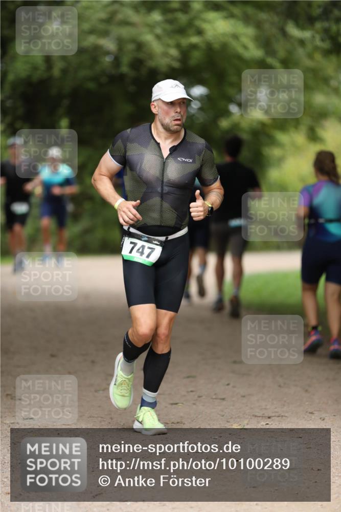 30.08.2026 - Elbe Triathlon Hamburg Antke Förster http://msf.ph/oto/10100289 30.08.2026 11:03:37 Laufen 747 meine-sportfotos.de