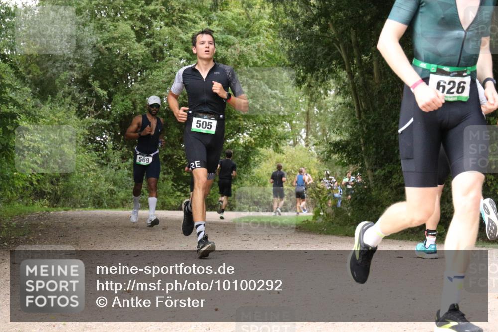 30.08.2026 - Elbe Triathlon Hamburg Antke Förster http://msf.ph/oto/10100292 30.08.2026 11:07:27 Laufen 505, 569, 626 meine-sportfotos.de