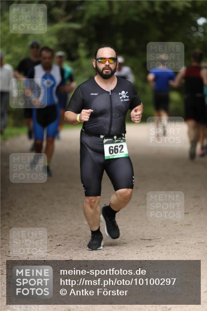30.08.2026 - Elbe Triathlon Hamburg Antke Förster http://msf.ph/oto/10100297 30.08.2026 11:03:41 Laufen 47, 662 meine-sportfotos.de