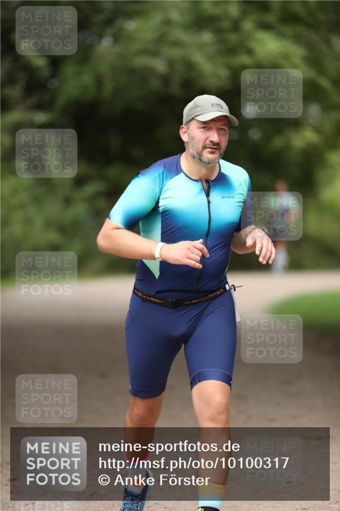 30.08.2026 - Elbe Triathlon Hamburg Antke Förster http://msf.ph/oto/10100317 30.08.2026 11:03:48 Laufen  meine-sportfotos.de