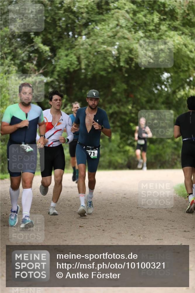 30.08.2026 - Elbe Triathlon Hamburg Antke Förster http://msf.ph/oto/10100321 30.08.2026 11:04:03 Laufen 71 meine-sportfotos.de