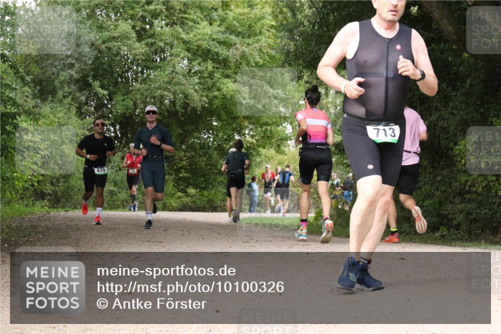 30.08.2026 - Elbe Triathlon Hamburg Antke Förster http://msf.ph/oto/10100326 30.08.2026 11:07:49 Laufen 439, 726, 713 meine-sportfotos.de
