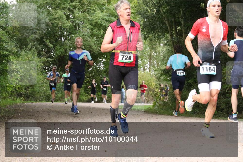 30.08.2026 - Elbe Triathlon Hamburg Antke Förster http://msf.ph/oto/10100344 30.08.2026 11:07:59 Laufen 78, 726, 1172, 1164 meine-sportfotos.de