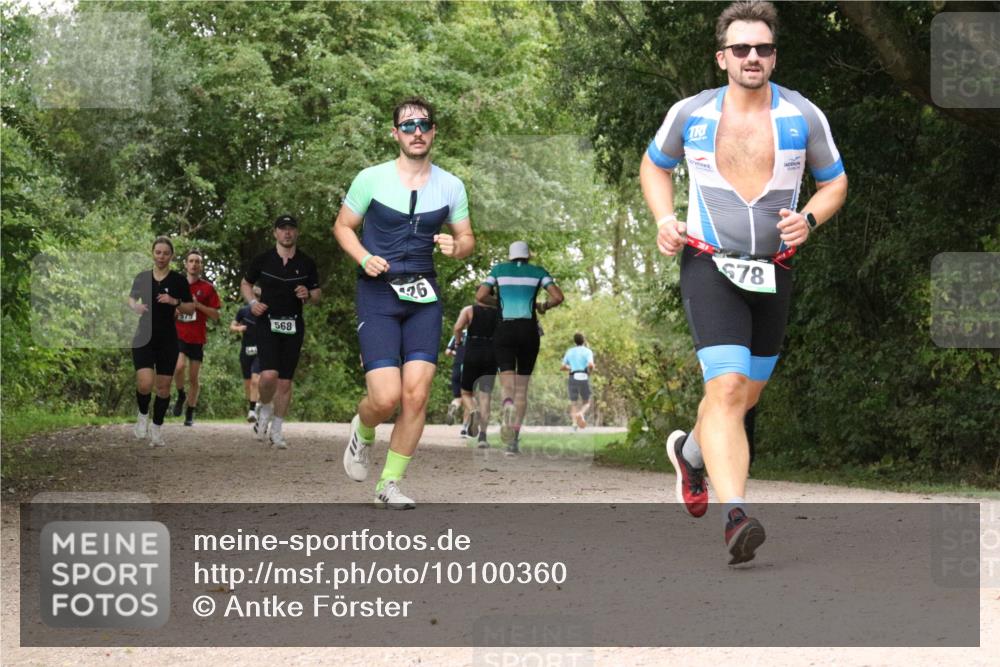 30.08.2026 - Elbe Triathlon Hamburg Antke Förster http://msf.ph/oto/10100360 30.08.2026 11:08:07 Laufen 568, 26, 678 meine-sportfotos.de