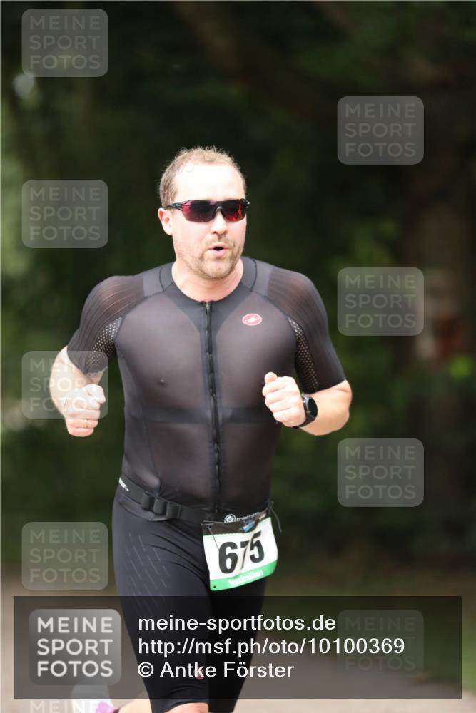 30.08.2026 - Elbe Triathlon Hamburg Antke Förster http://msf.ph/oto/10100369 30.08.2026 11:04:29 Laufen 675 meine-sportfotos.de