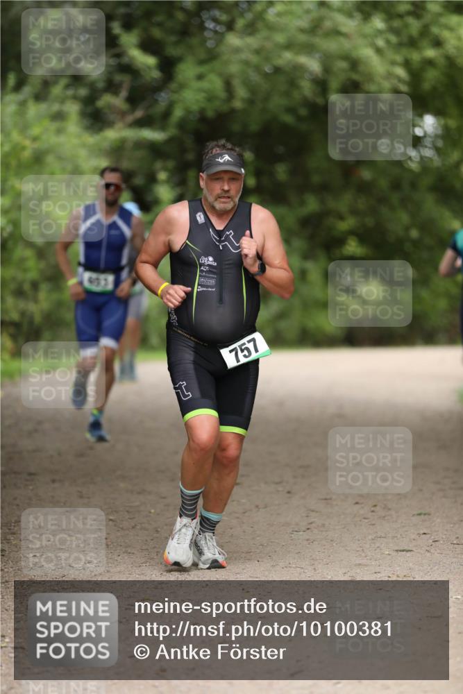 30.08.2026 - Elbe Triathlon Hamburg Antke Förster http://msf.ph/oto/10100381 30.08.2026 11:04:35 Laufen 403, 757 meine-sportfotos.de
