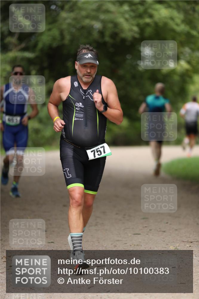 30.08.2026 - Elbe Triathlon Hamburg Antke Förster http://msf.ph/oto/10100383 30.08.2026 11:04:35 Laufen 919, 31, 757 meine-sportfotos.de