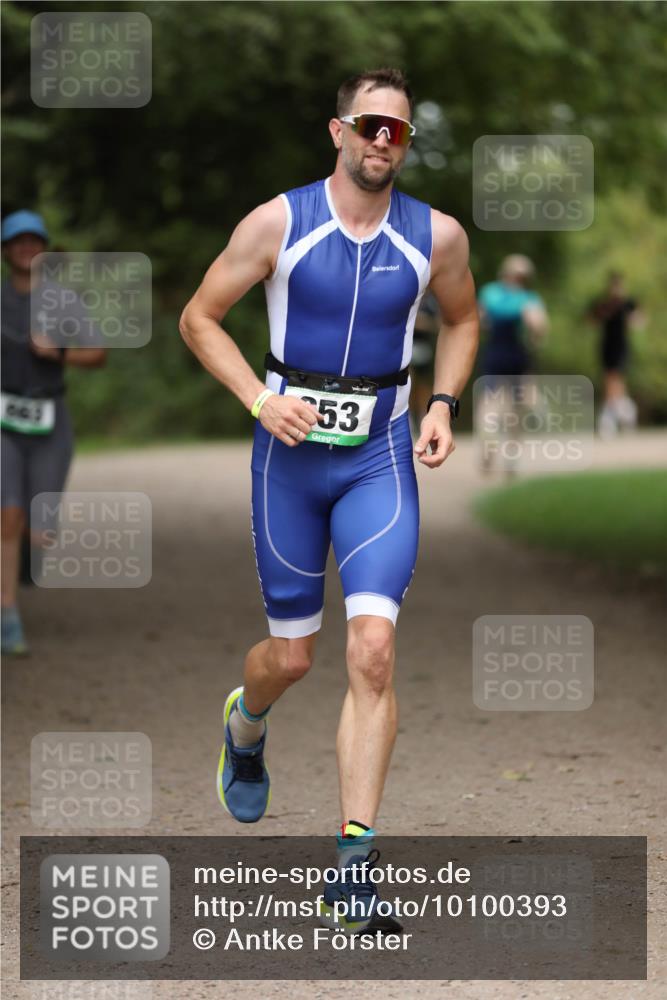 30.08.2026 - Elbe Triathlon Hamburg Antke Förster http://msf.ph/oto/10100393 30.08.2026 11:04:39 Laufen 53 meine-sportfotos.de