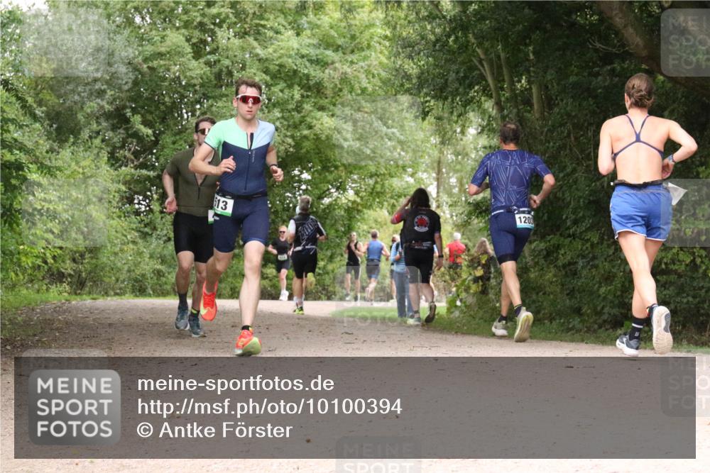 30.08.2026 - Elbe Triathlon Hamburg Antke Förster http://msf.ph/oto/10100394 30.08.2026 11:08:25 Laufen 13, 1203 meine-sportfotos.de