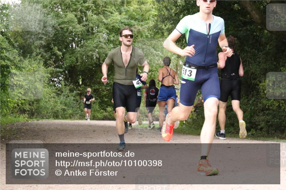 30.08.2026 - Elbe Triathlon Hamburg Antke Förster http://msf.ph/oto/10100398 30.08.2026 11:08:27 Laufen 43, 12, 13 meine-sportfotos.de