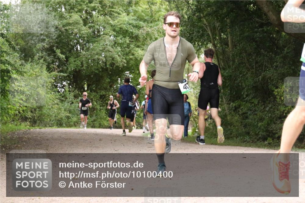30.08.2026 - Elbe Triathlon Hamburg Antke Förster http://msf.ph/oto/10100400 30.08.2026 11:08:27 Laufen 124 meine-sportfotos.de