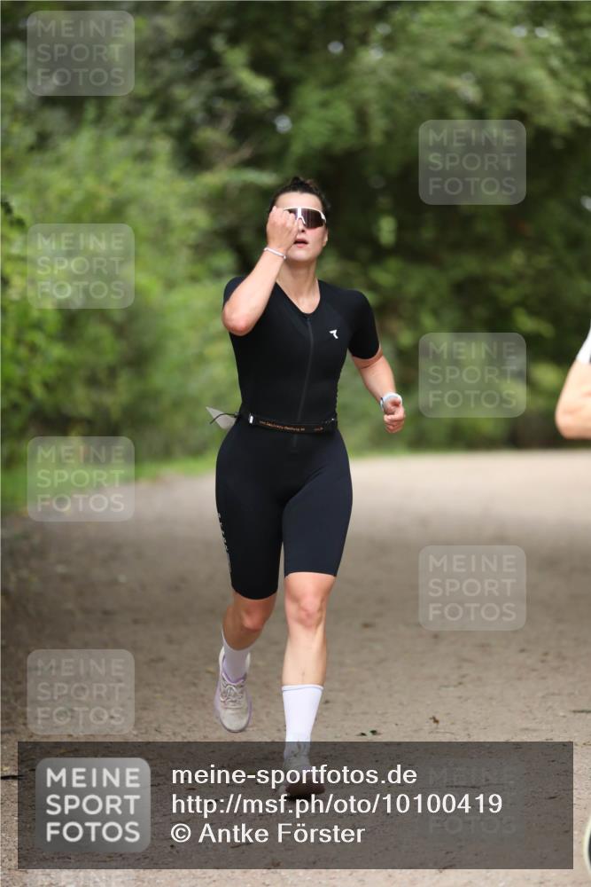 30.08.2026 - Elbe Triathlon Hamburg Antke Förster http://msf.ph/oto/10100419 30.08.2026 11:04:54 Laufen  meine-sportfotos.de
