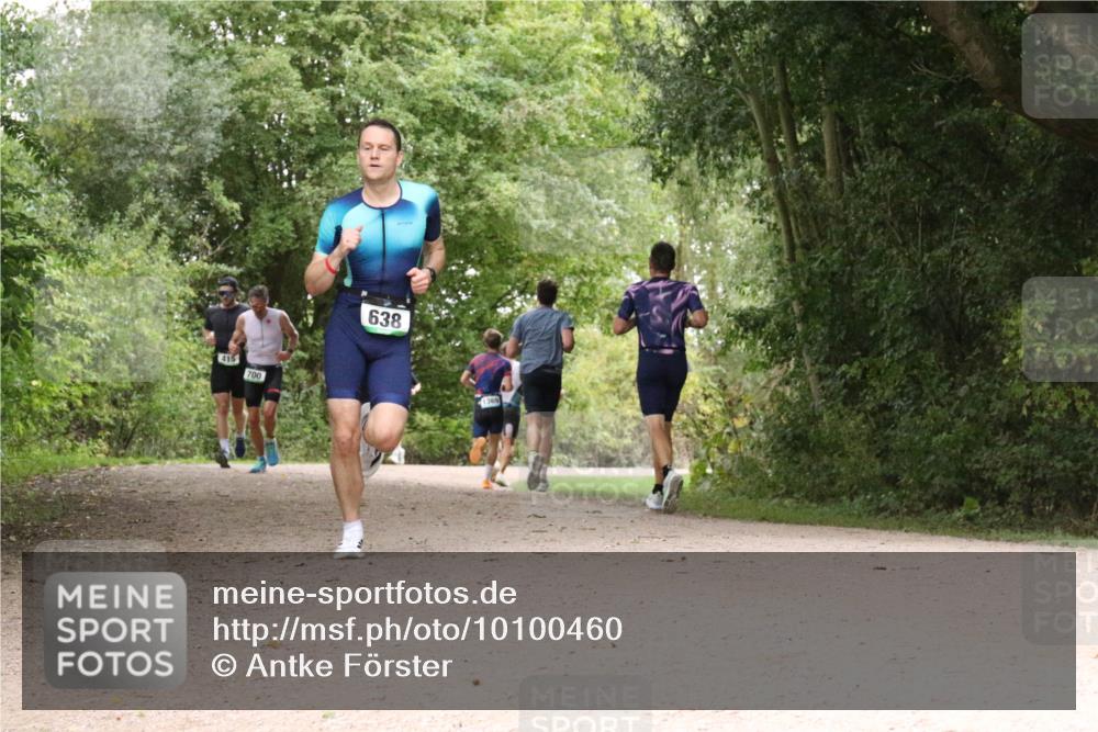 30.08.2026 - Elbe Triathlon Hamburg Antke Förster http://msf.ph/oto/10100460 30.08.2026 11:09:20 Laufen 415, 700, 638 meine-sportfotos.de