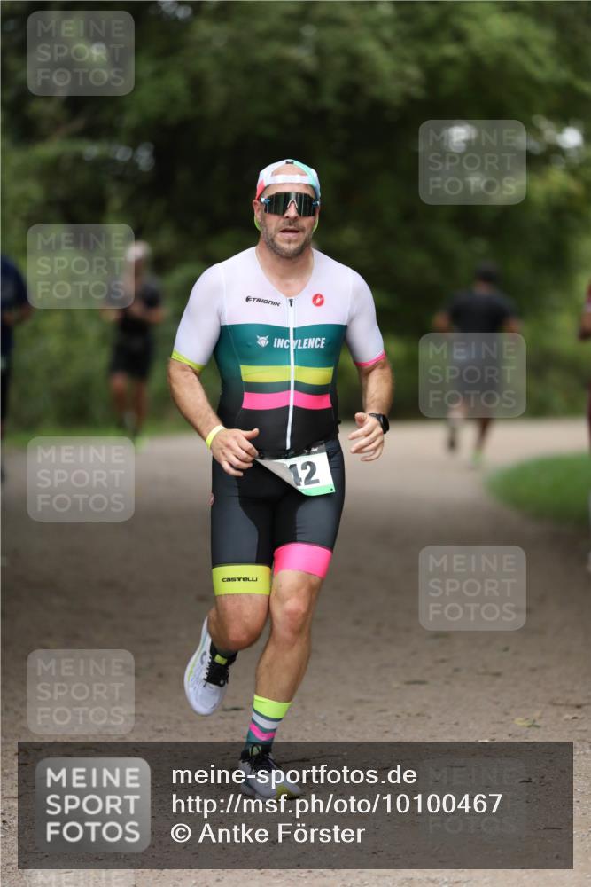 30.08.2026 - Elbe Triathlon Hamburg Antke Förster http://msf.ph/oto/10100467 30.08.2026 11:06:01 Laufen 12 meine-sportfotos.de