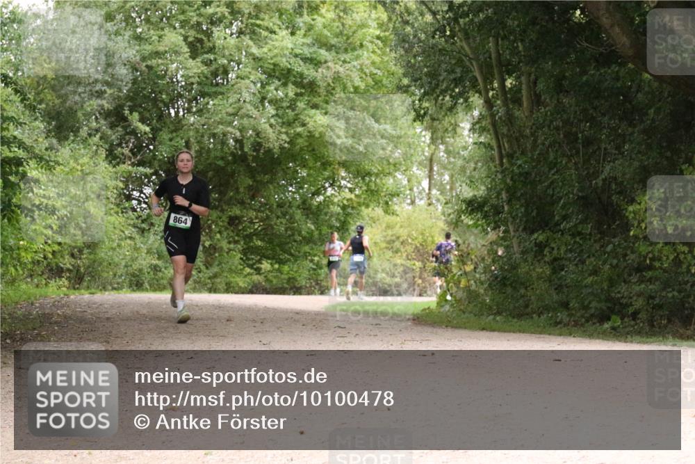 30.08.2026 - Elbe Triathlon Hamburg Antke Förster http://msf.ph/oto/10100478 30.08.2026 11:09:31 Laufen 864 meine-sportfotos.de