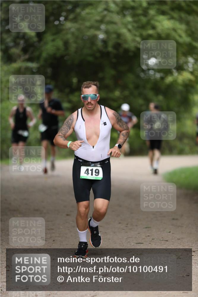 30.08.2026 - Elbe Triathlon Hamburg Antke Förster http://msf.ph/oto/10100491 30.08.2026 11:06:17 Laufen 419 meine-sportfotos.de