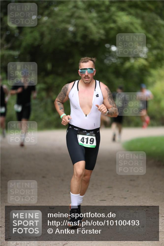 30.08.2026 - Elbe Triathlon Hamburg Antke Förster http://msf.ph/oto/10100493 30.08.2026 11:06:18 Laufen 419 meine-sportfotos.de