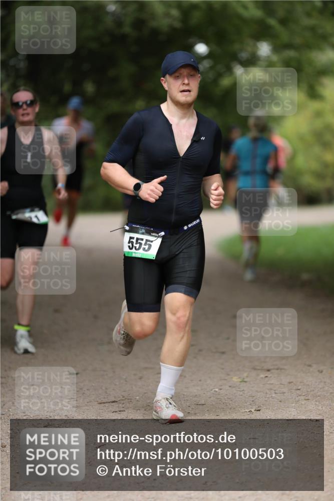 30.08.2026 - Elbe Triathlon Hamburg Antke Förster http://msf.ph/oto/10100503 30.08.2026 11:06:23 Laufen 90, 555 meine-sportfotos.de