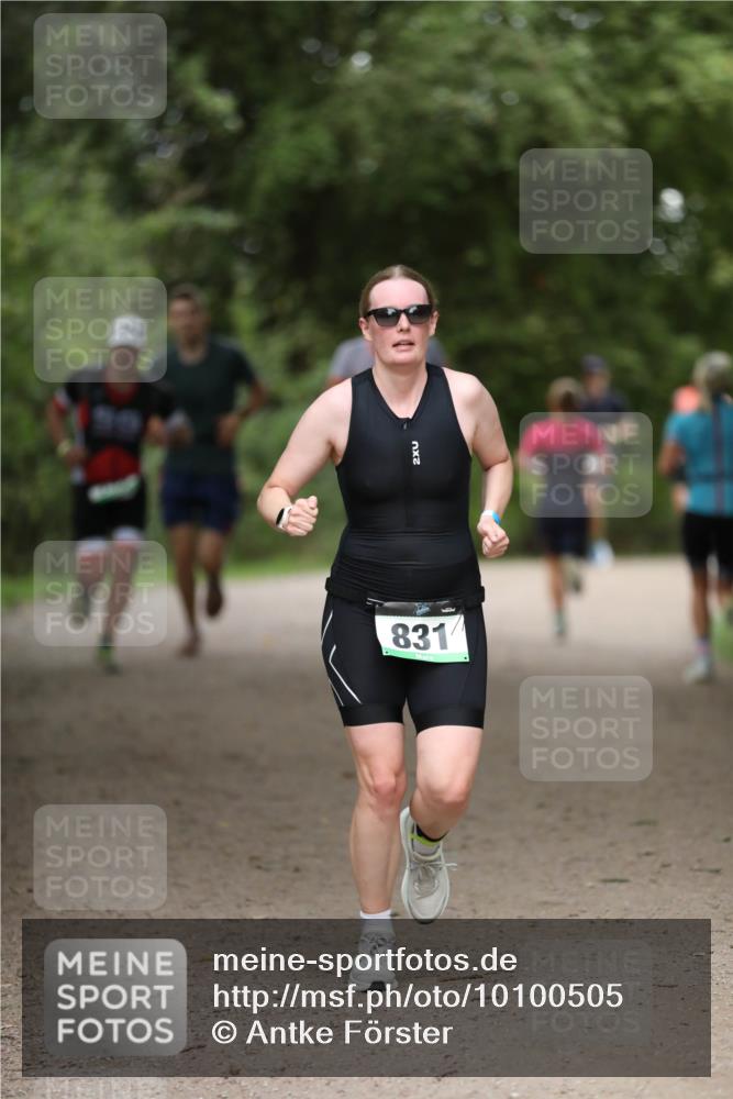30.08.2026 - Elbe Triathlon Hamburg Antke Förster http://msf.ph/oto/10100505 30.08.2026 11:06:24 Laufen 90, 831, 2 meine-sportfotos.de