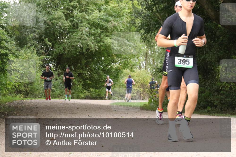30.08.2026 - Elbe Triathlon Hamburg Antke Förster http://msf.ph/oto/10100514 30.08.2026 11:09:55 Laufen 607, 395 meine-sportfotos.de