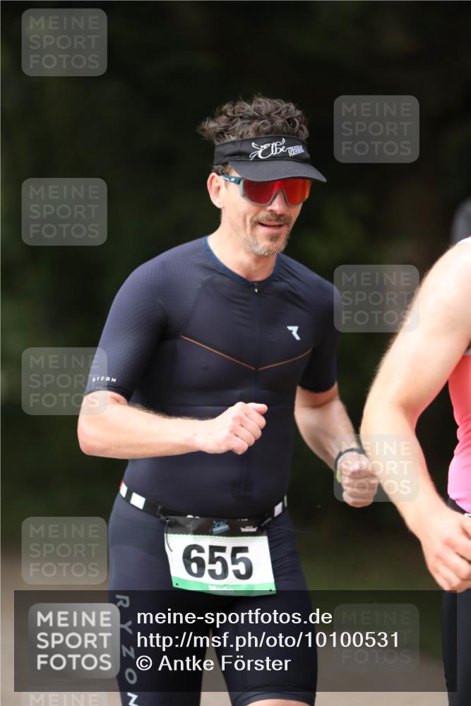 30.08.2026 - Elbe Triathlon Hamburg Antke Förster http://msf.ph/oto/10100531 30.08.2026 11:06:36 Laufen 655 meine-sportfotos.de