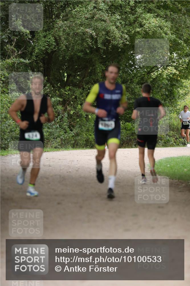 30.08.2026 - Elbe Triathlon Hamburg Antke Förster http://msf.ph/oto/10100533 30.08.2026 11:06:42 Laufen 848, 524 meine-sportfotos.de