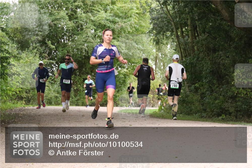 30.08.2026 - Elbe Triathlon Hamburg Antke Förster http://msf.ph/oto/10100534 30.08.2026 11:10:10 Laufen 788, 612, 780 meine-sportfotos.de