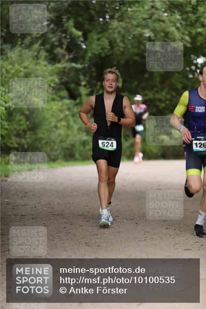 30.08.2026 - Elbe Triathlon Hamburg Antke Förster http://msf.ph/oto/10100535 30.08.2026 11:06:42 Laufen 524, 126 meine-sportfotos.de