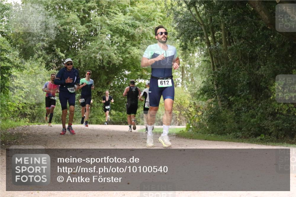 30.08.2026 - Elbe Triathlon Hamburg Antke Förster http://msf.ph/oto/10100540 30.08.2026 11:10:13 Laufen 788, 78, 612 meine-sportfotos.de
