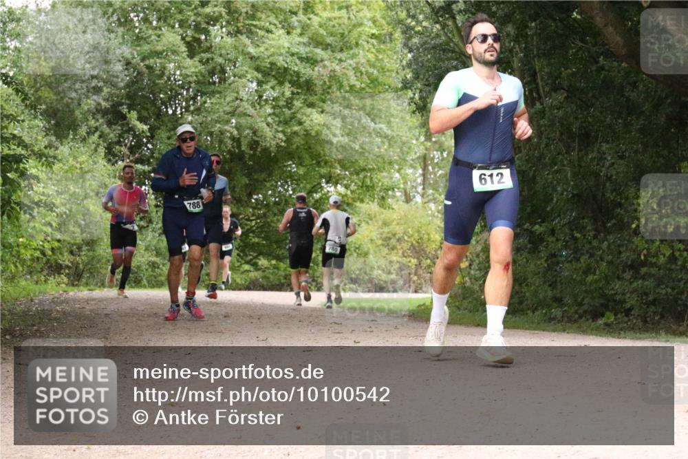 30.08.2026 - Elbe Triathlon Hamburg Antke Förster http://msf.ph/oto/10100542 30.08.2026 11:10:13 Laufen 788, 780, 612 meine-sportfotos.de