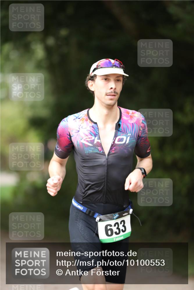30.08.2026 - Elbe Triathlon Hamburg Antke Förster http://msf.ph/oto/10100553 30.08.2026 11:06:53 Laufen 633 meine-sportfotos.de